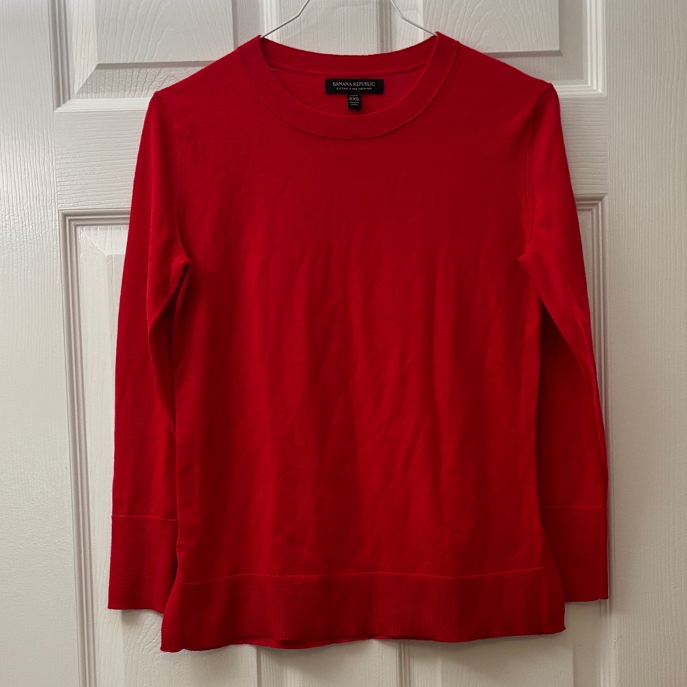 Banana Republic Petite Long Sleeve Red Sweater
